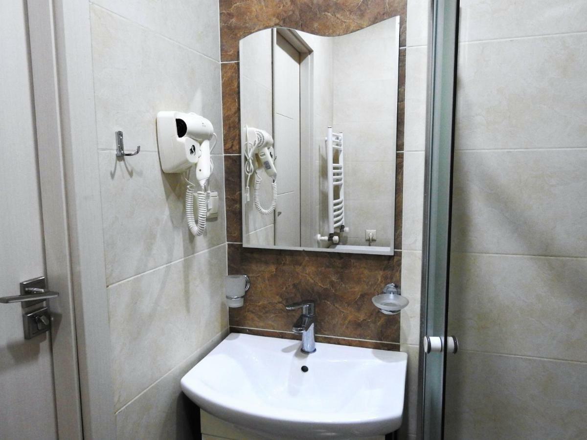Real Palace Apartment Batumi Ngoại thất bức ảnh